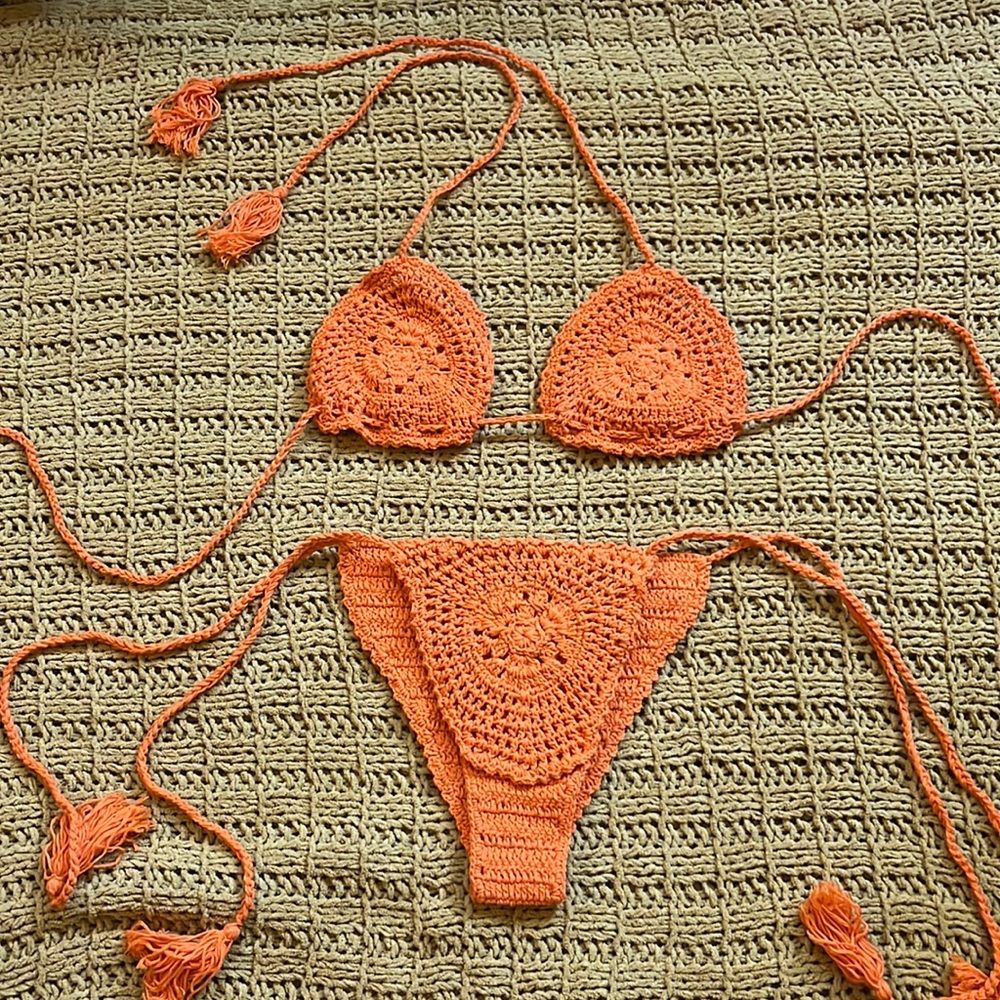 Andi Bagus Bikini